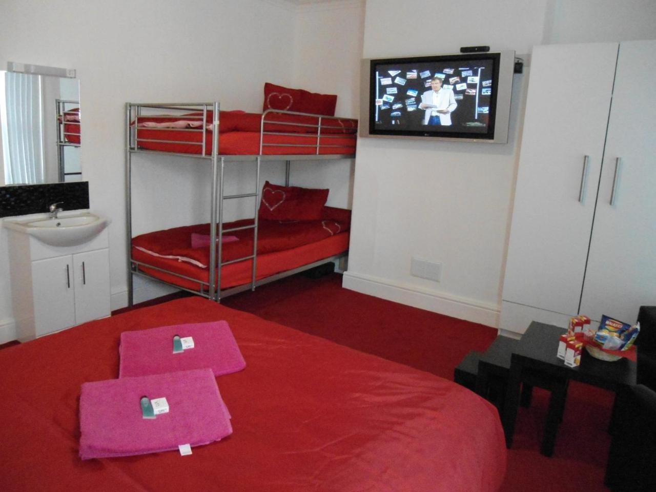 Liverpool Lodge Extérieur photo