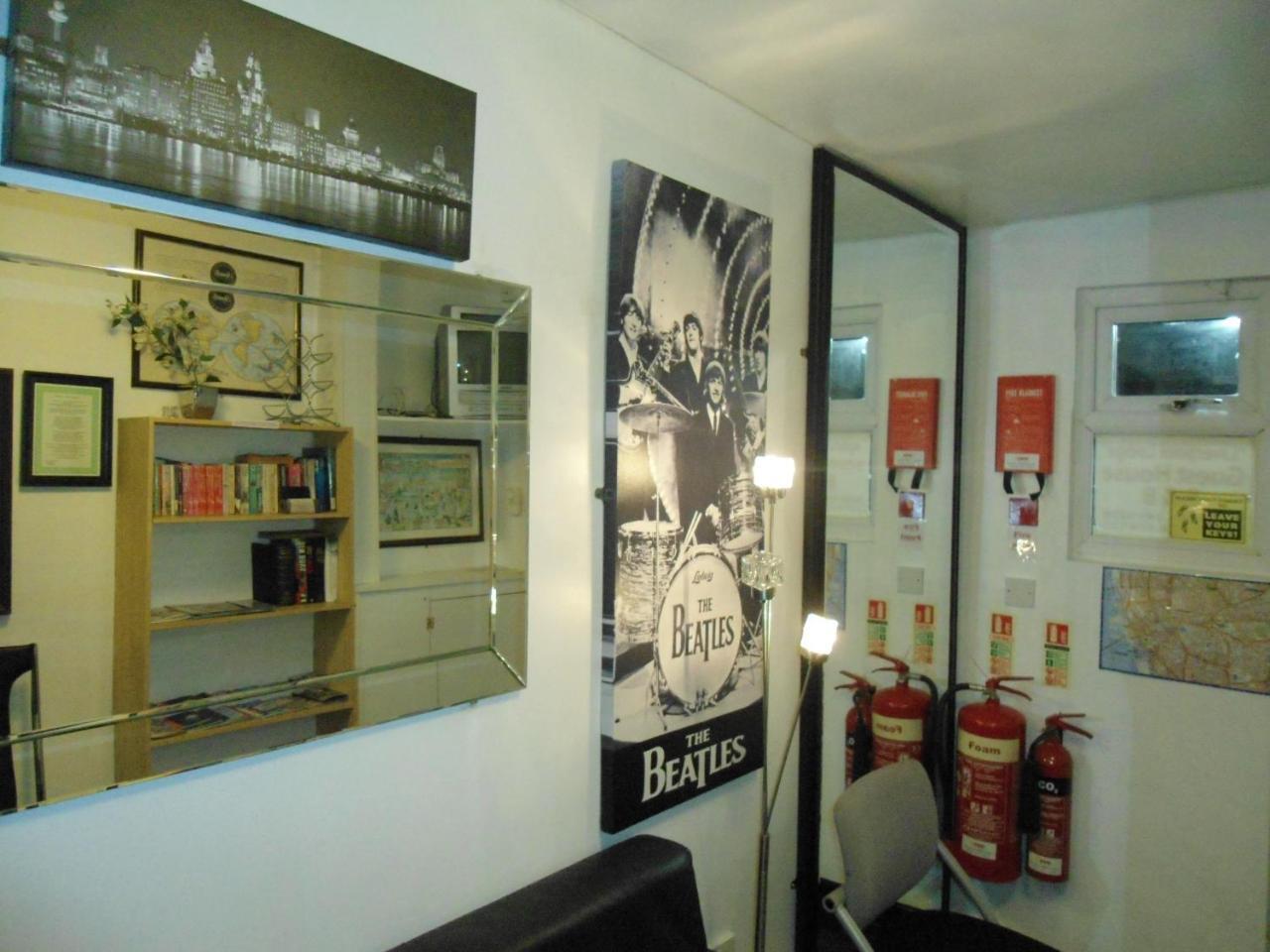 Liverpool Lodge Extérieur photo