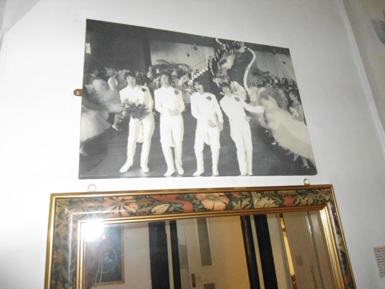 Liverpool Lodge Extérieur photo