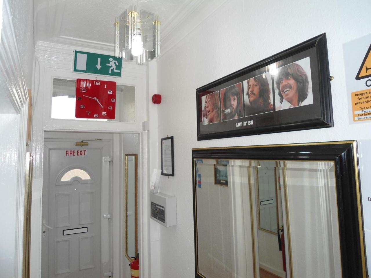 Liverpool Lodge Extérieur photo