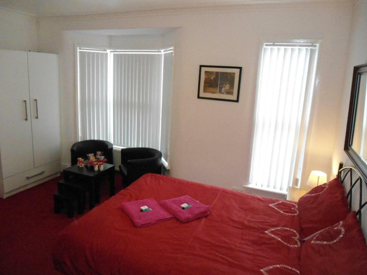 Liverpool Lodge Extérieur photo